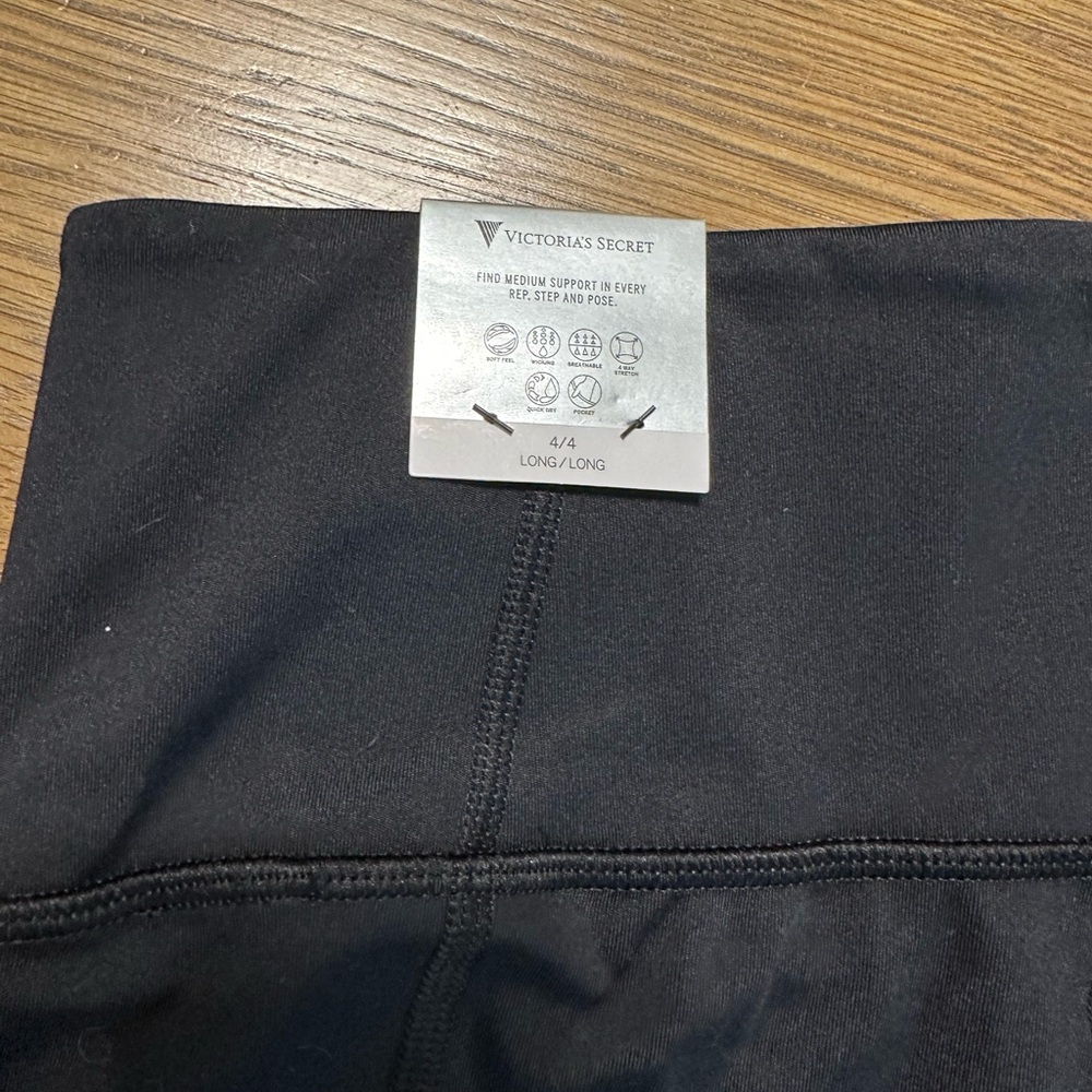Victorias Secret black leggings with side‎ pockets - Picture 3 of 4